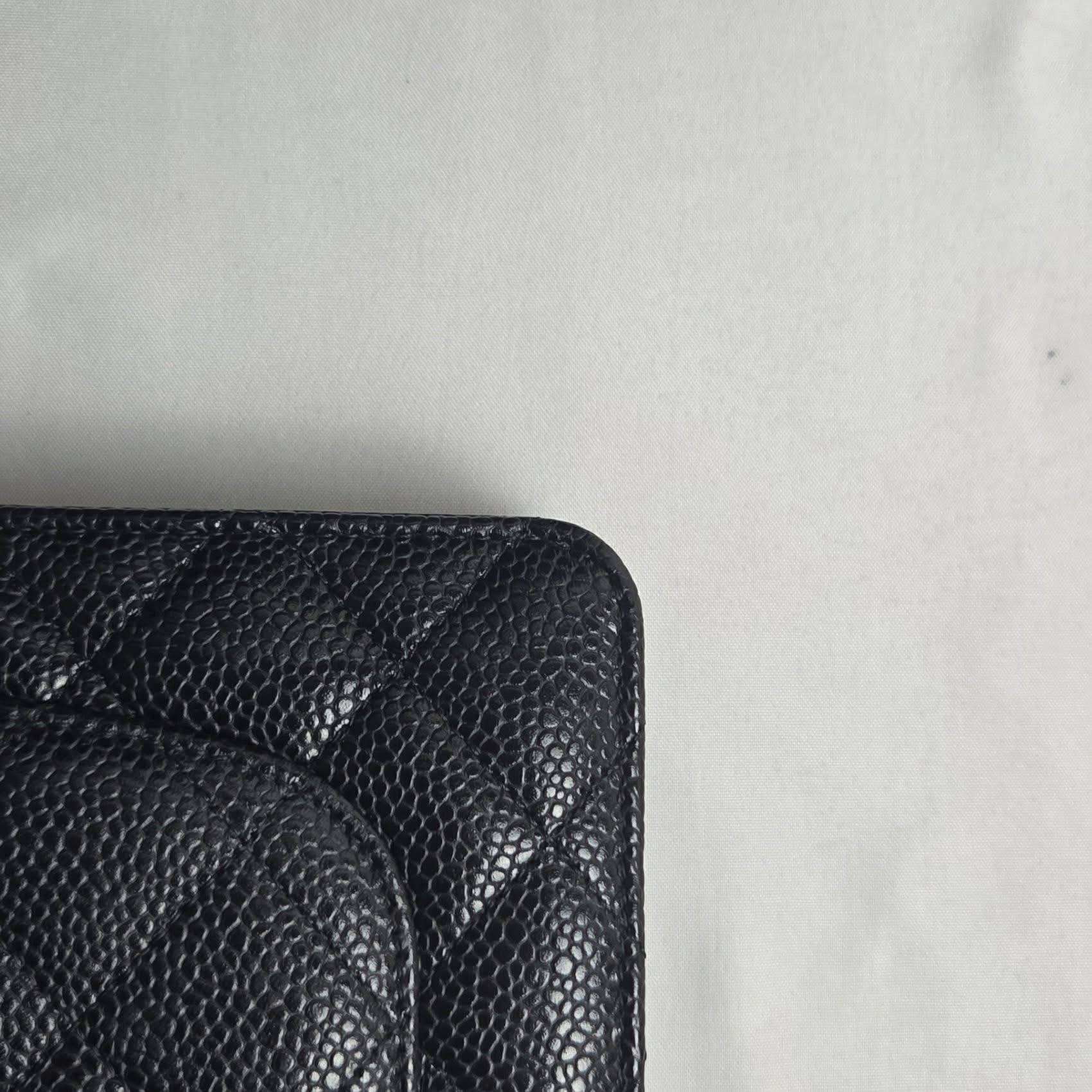 Chanel Wallet on Chain (WOC)