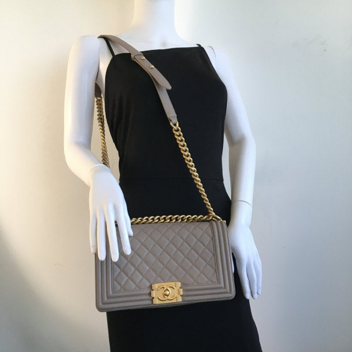 Chanel Boy Medium Caviar (Taupe)