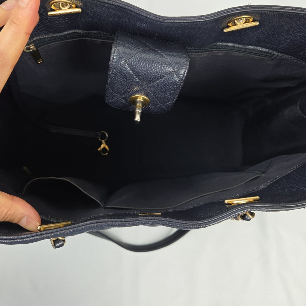 Chanel Caviar Quilted Classic