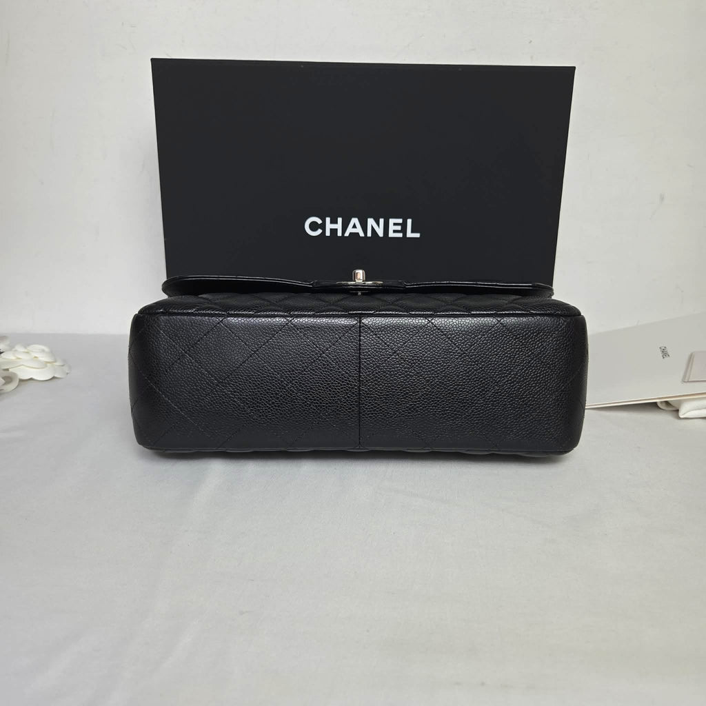 Chanel Classic Jumbo Caviar – Silver Hardware