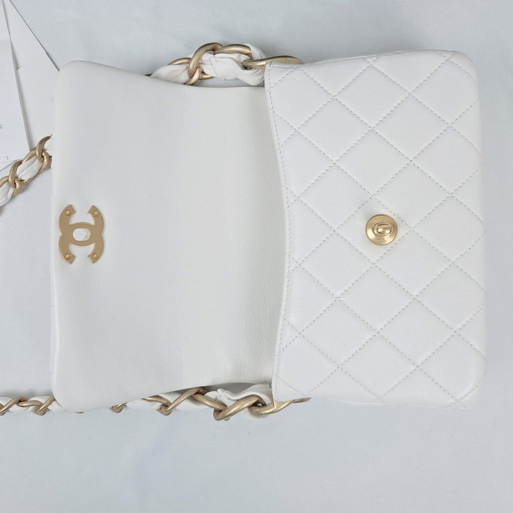 Chanel Chanel 25 White Quilted Flap Bag GHW
