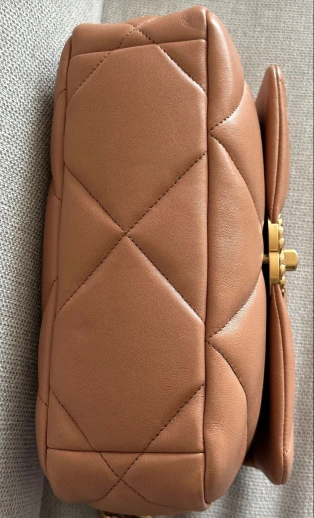 Chanel Chanel 19 Small Flap Bag – Caramel