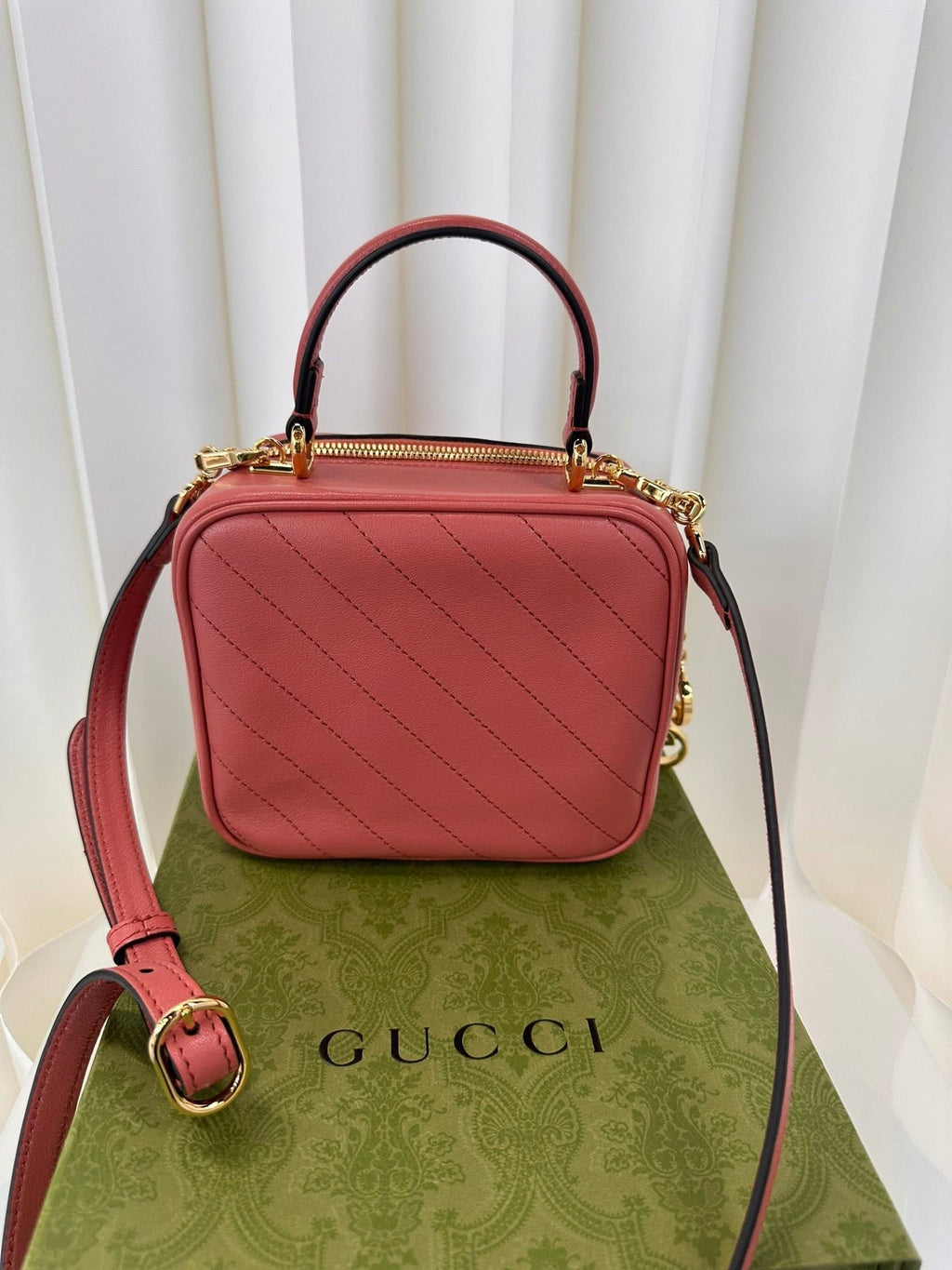 Gucci Soho Mini Top Handle Pink