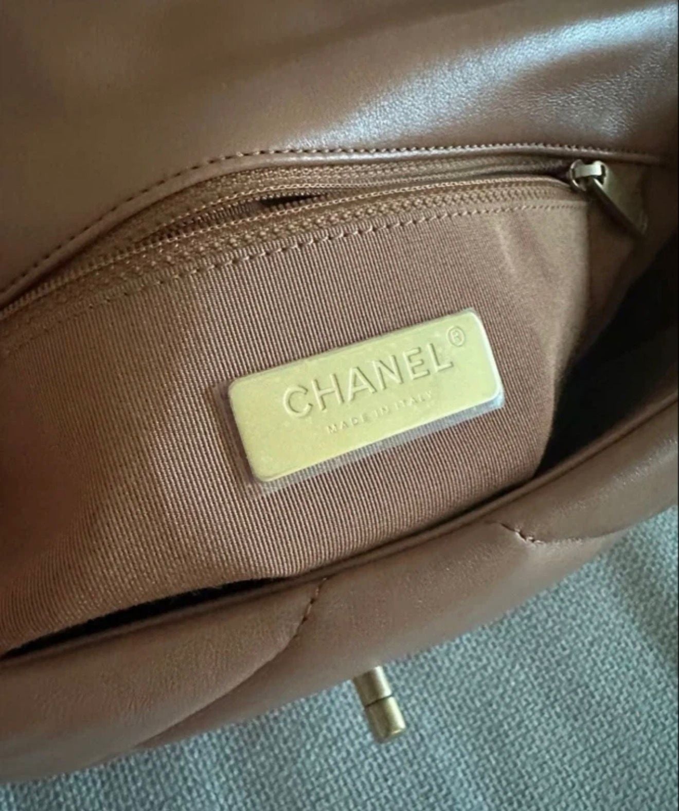 Chanel Chanel 19 Small Flap Bag – Caramel