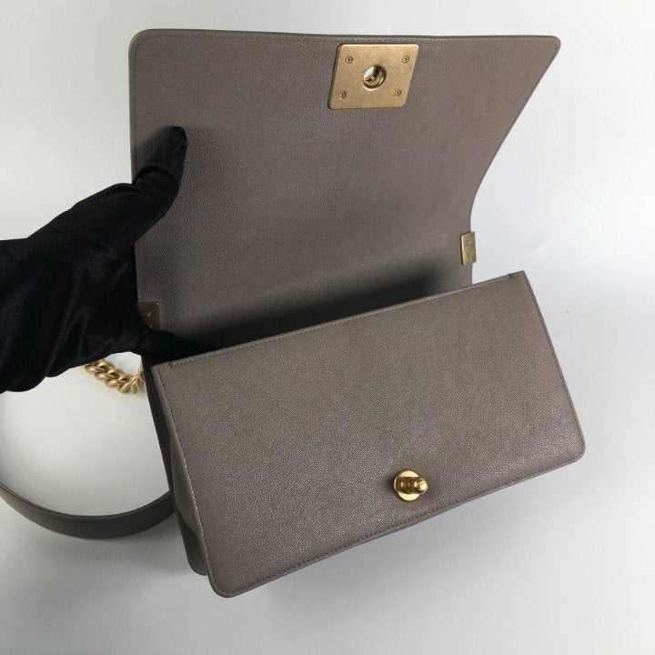 Chanel Boy Medium Caviar (Taupe)