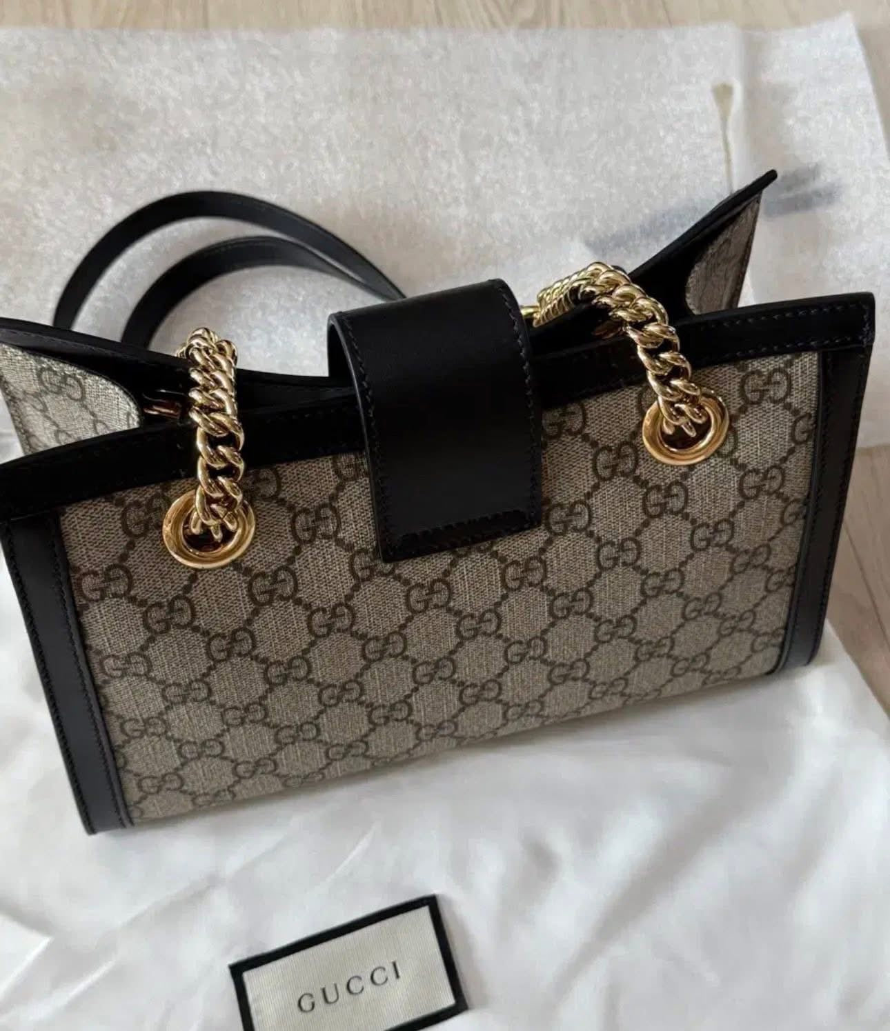 Gucci Small Padlock Shoulder Bag – GG Supreme Canvas – Black/Beige – Gold Hardware