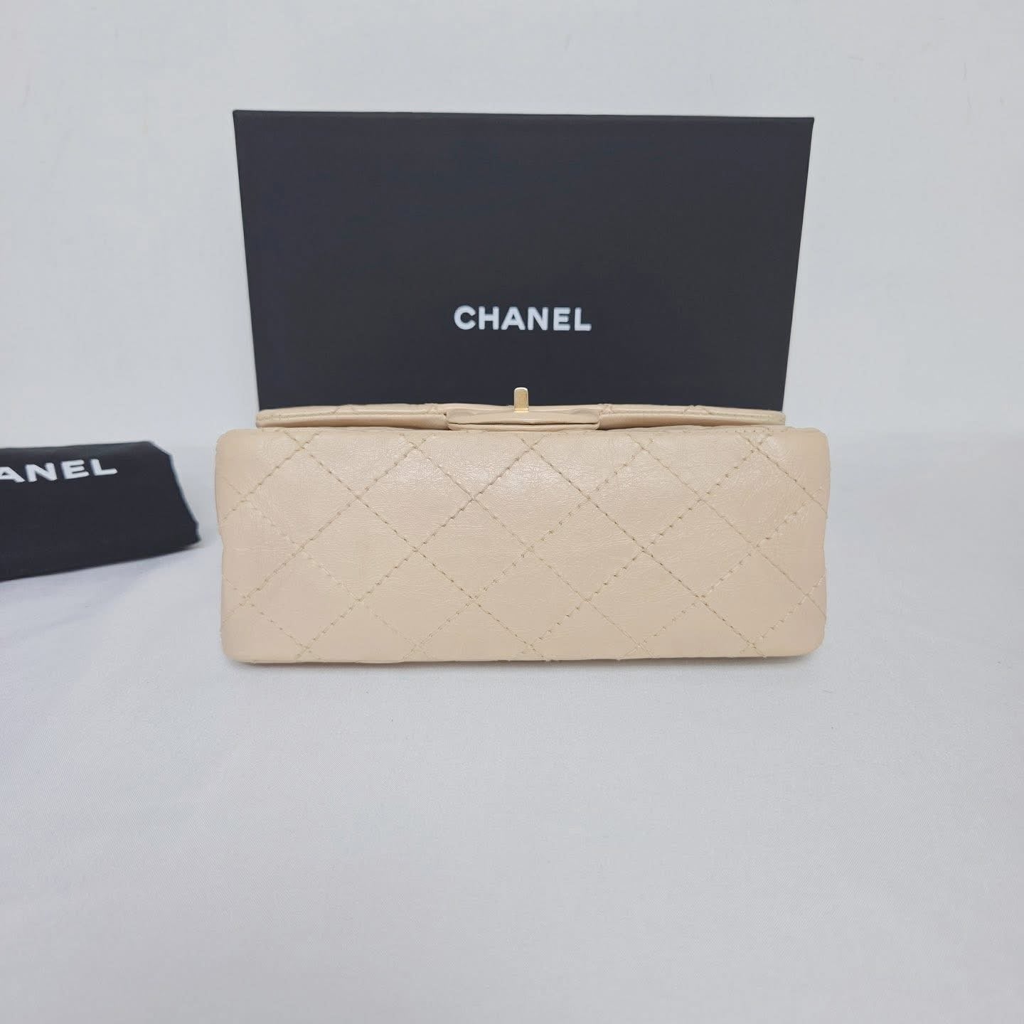 Chanel 2.55 Reissue Beige Gold Calfskin – Classic Timeless Flap