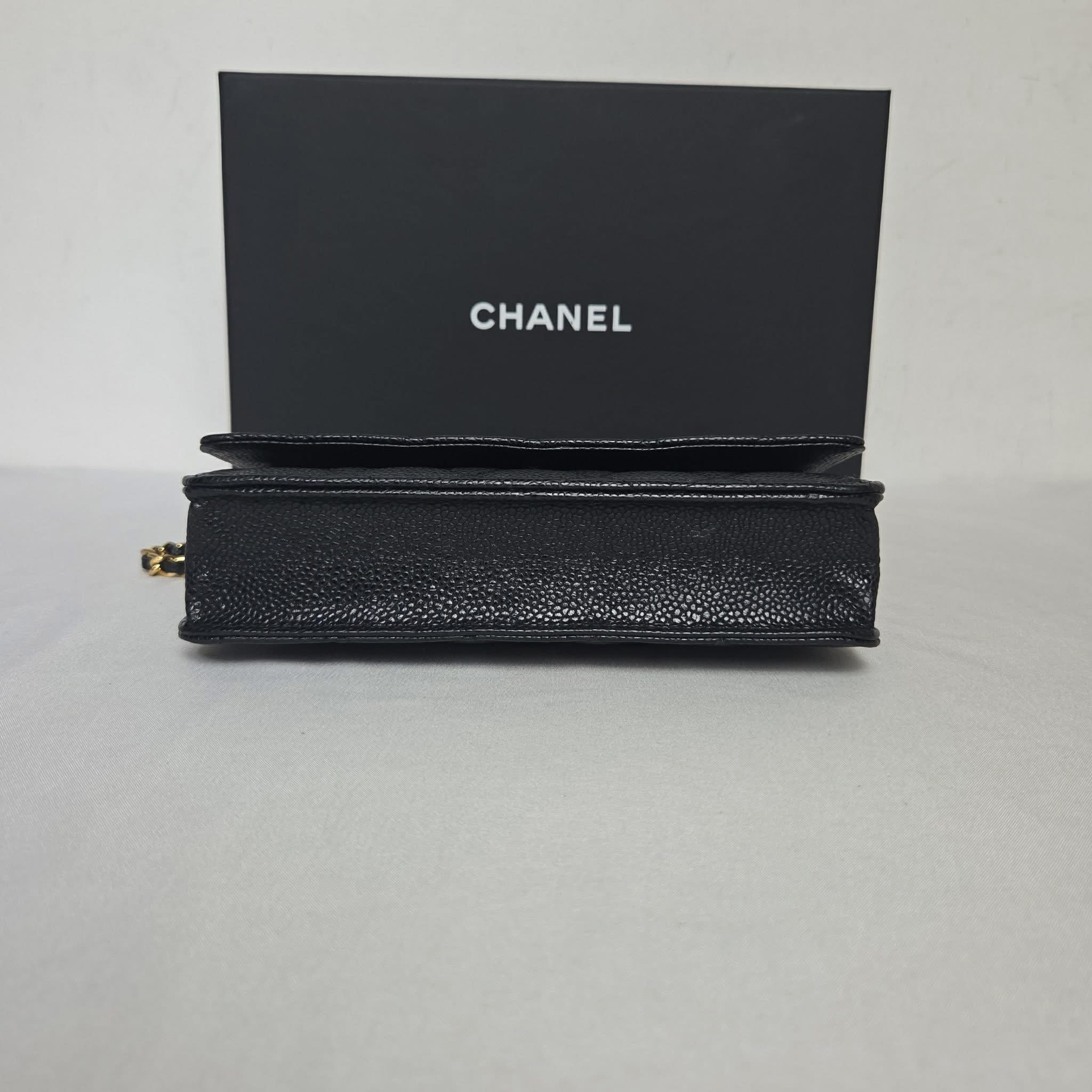 Chanel Wallet on Chain (WOC)