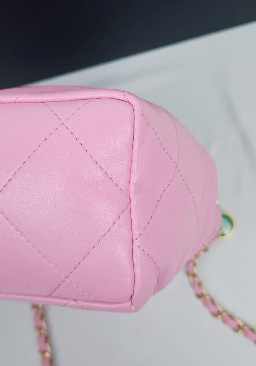 Chanel 22 Bag Season Crossbody Light Pink GHW