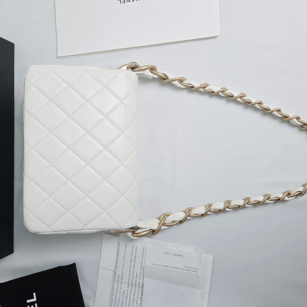 Chanel Chanel 25 White Quilted Flap Bag GHW