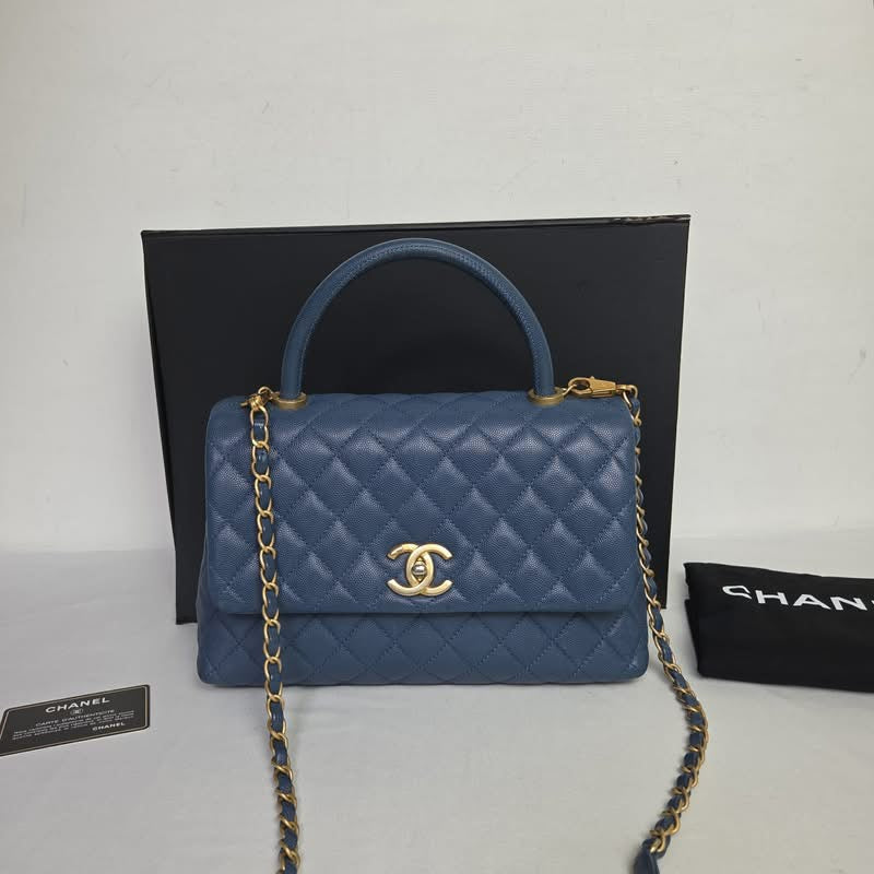 Chanel Coco Handle Medium Caviar Navy GHW