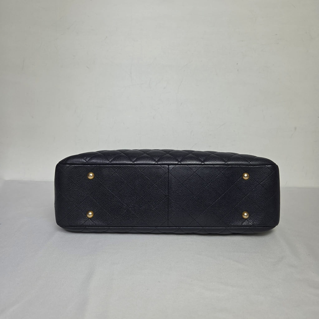 Chanel Caviar Quilted Classic