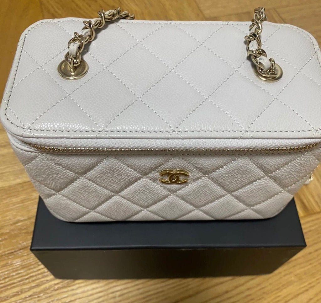 Chanel Vanity Bag Caviar GHW