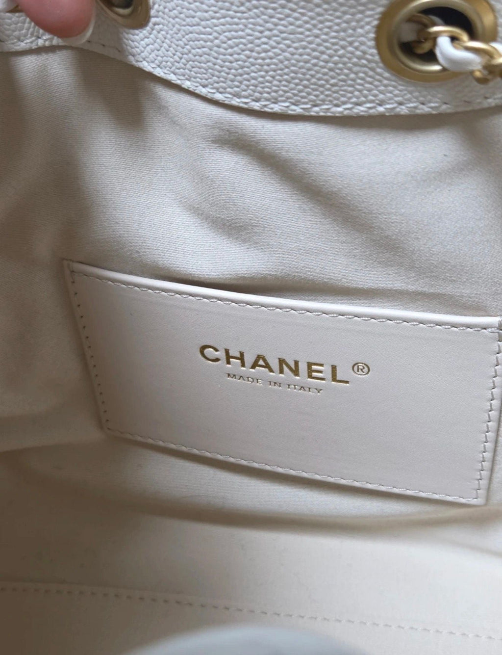 Chanel Small Drawstring / Bucket Bag – White Caviar Leather Gold Hardware (C25)