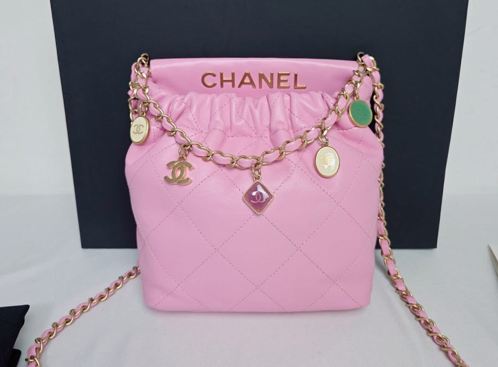 Chanel 22 Bag Season Crossbody Light Pink GHW
