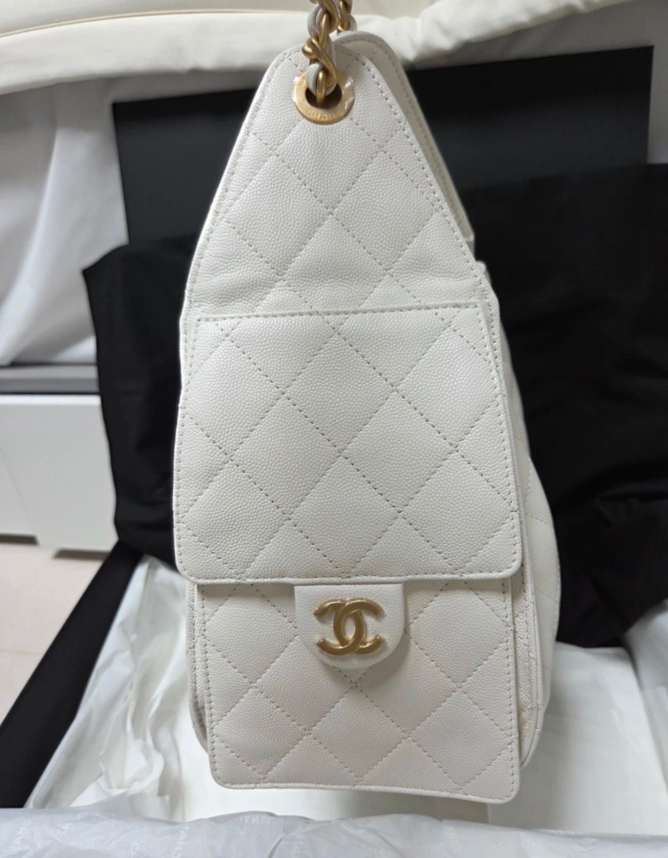 Chanel Small Drawstring / Bucket Bag – White Caviar Leather Gold Hardware (C25)