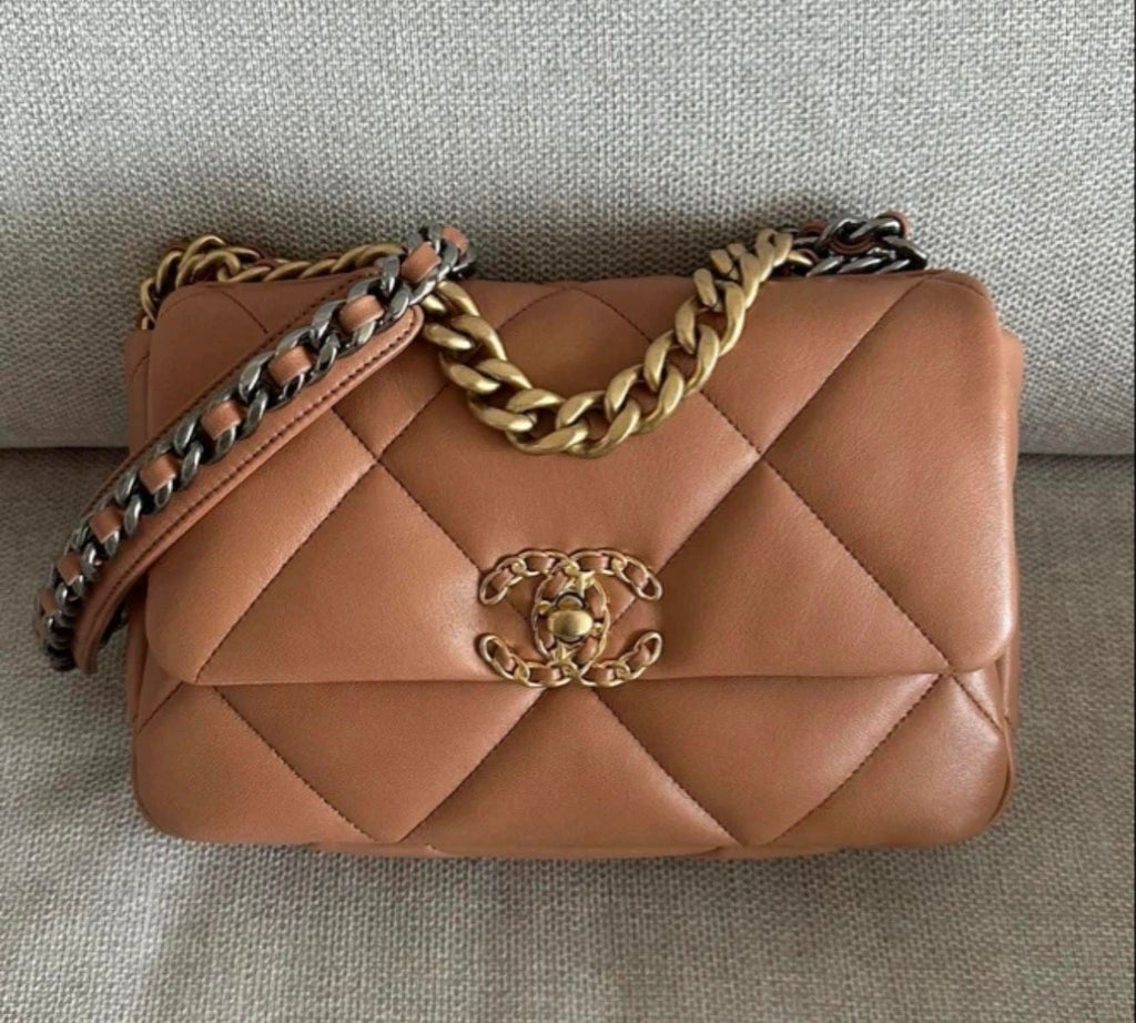 Chanel Chanel 19 Small Flap Bag – Caramel