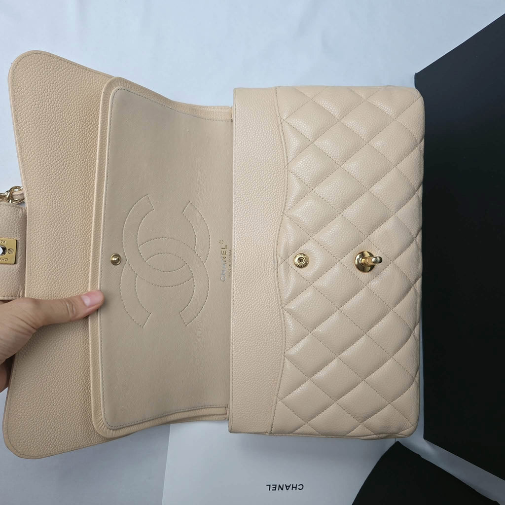 Chanel Classic Flap Jumbo Caviar – Beige