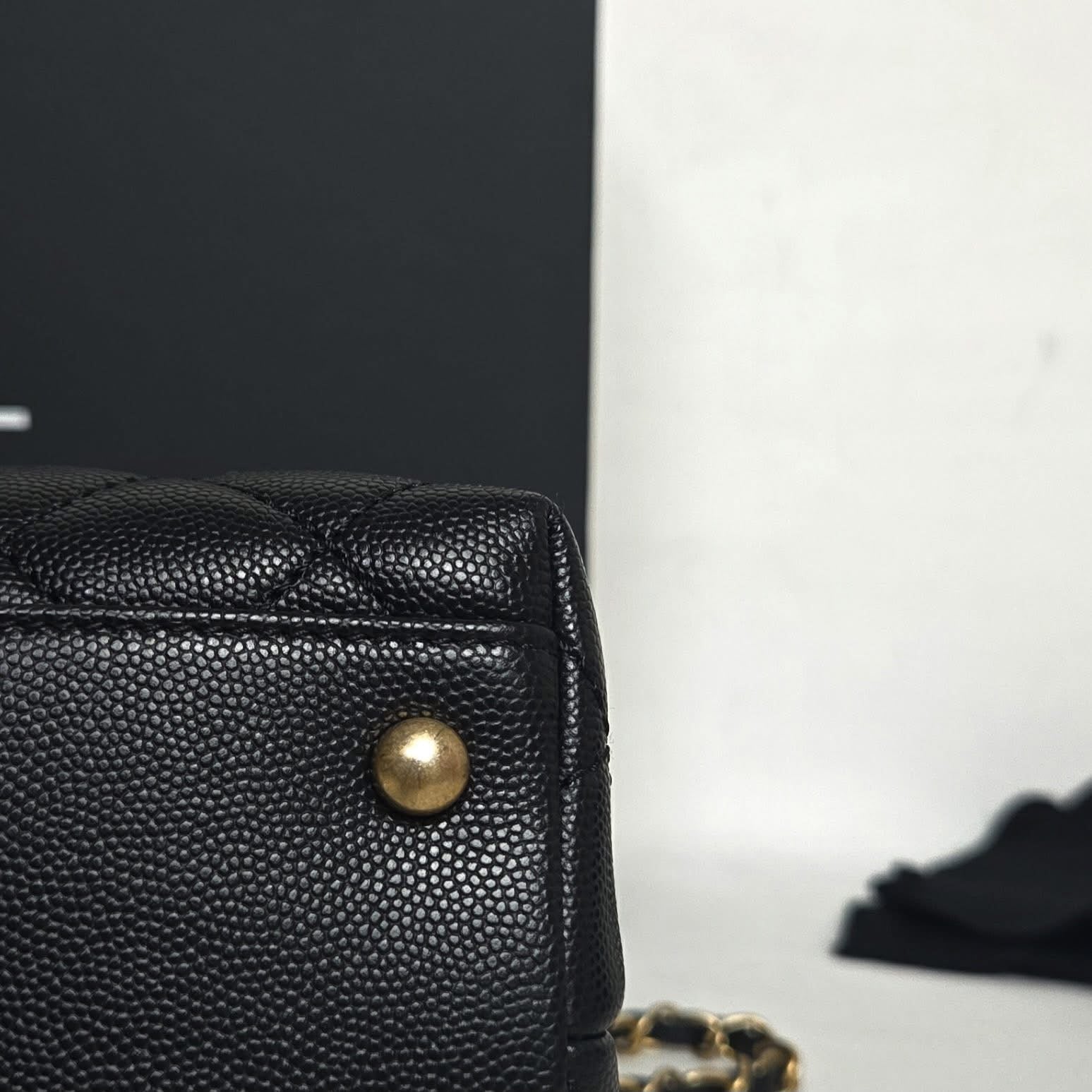 Chanel Coco Handle Medium Black Caviar GHW