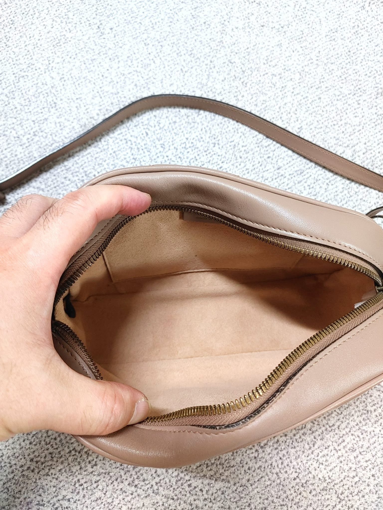 Gucci GG Marmont Matelassé Camera Bag – Dusty Nude / Taupe – Gold Hardware