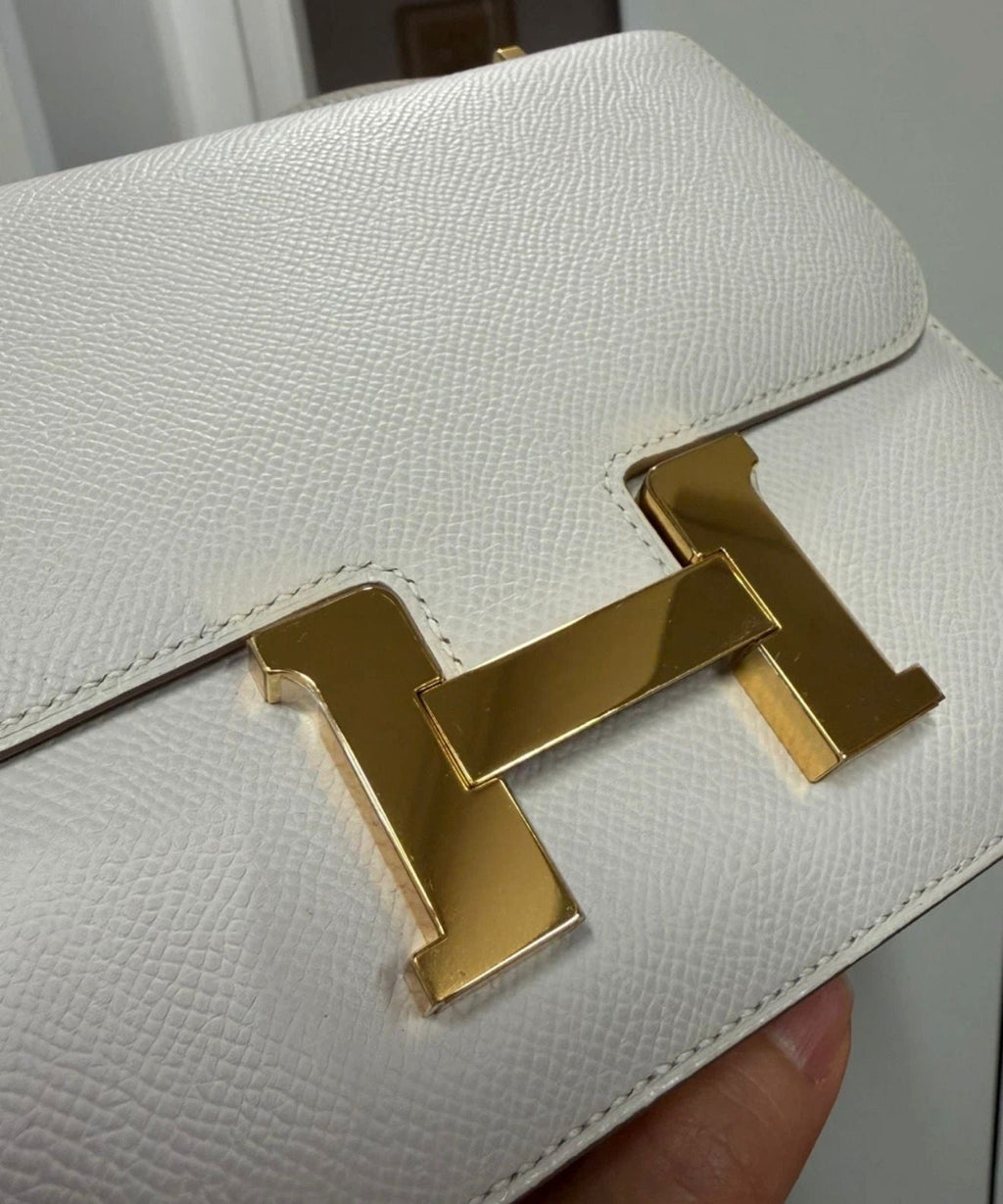 Hermès Constance 18 Gris Pale Epsom GHW