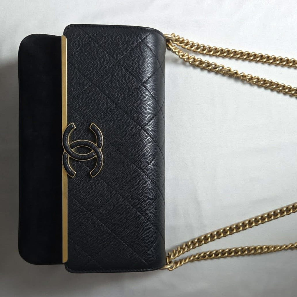 Chanel Caviar Flap Crossbody Black GHW Series 26