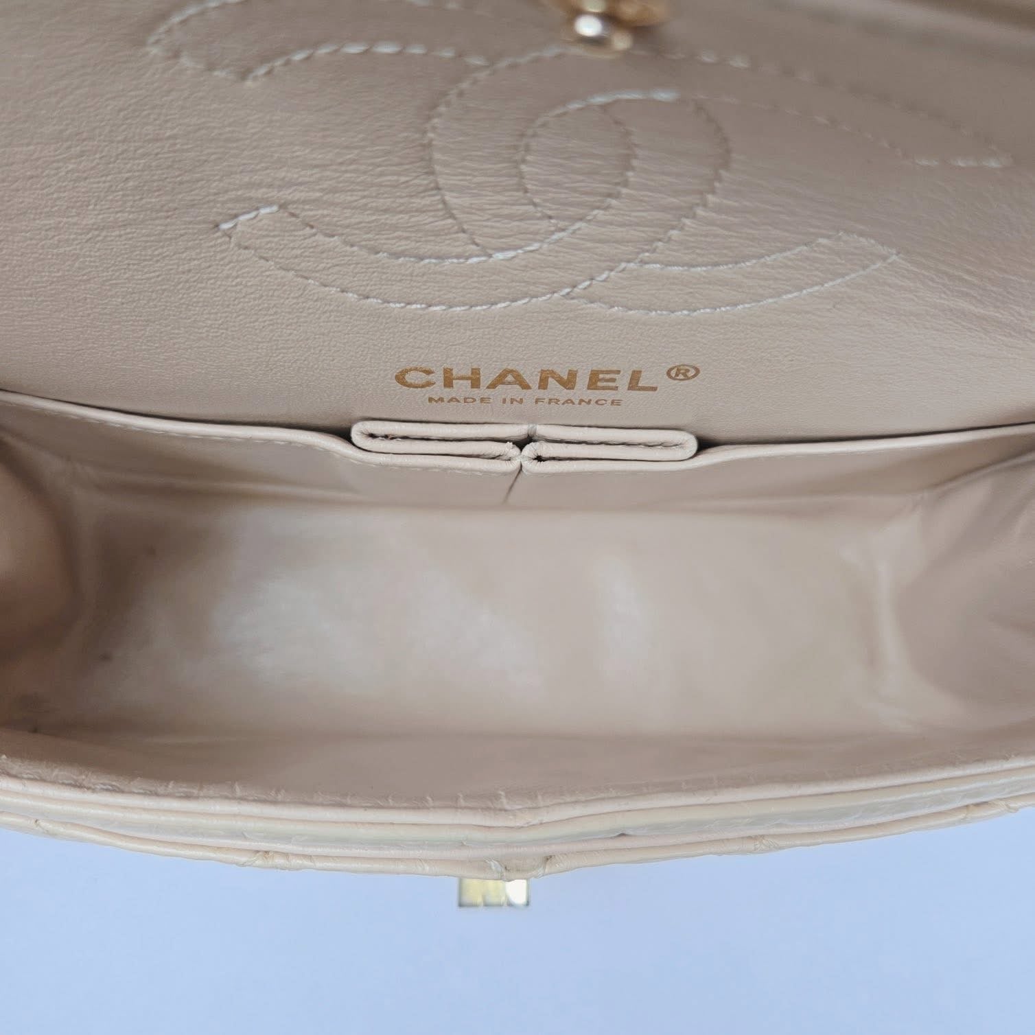 Chanel 2.55 Reissue Beige Gold Calfskin – Classic Timeless Flap