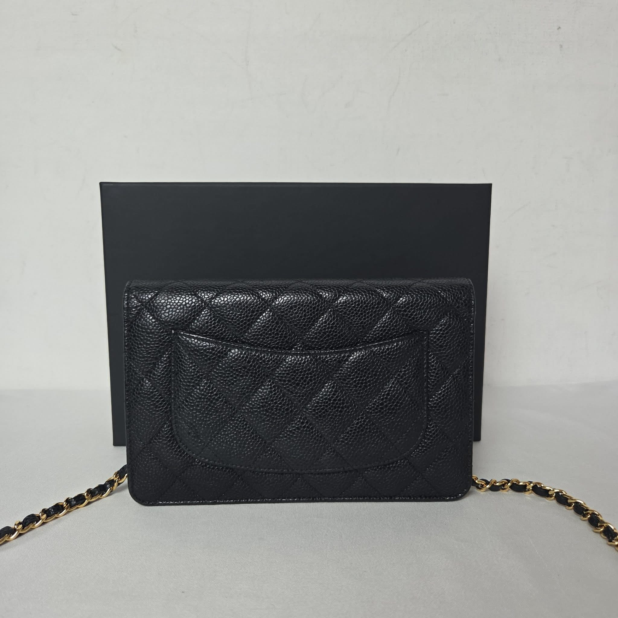 Chanel Wallet on Chain (WOC)