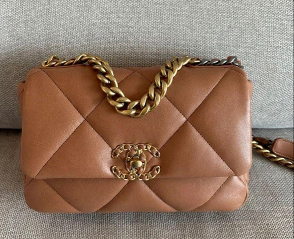 Chanel Chanel 19 Small Flap Bag – Caramel