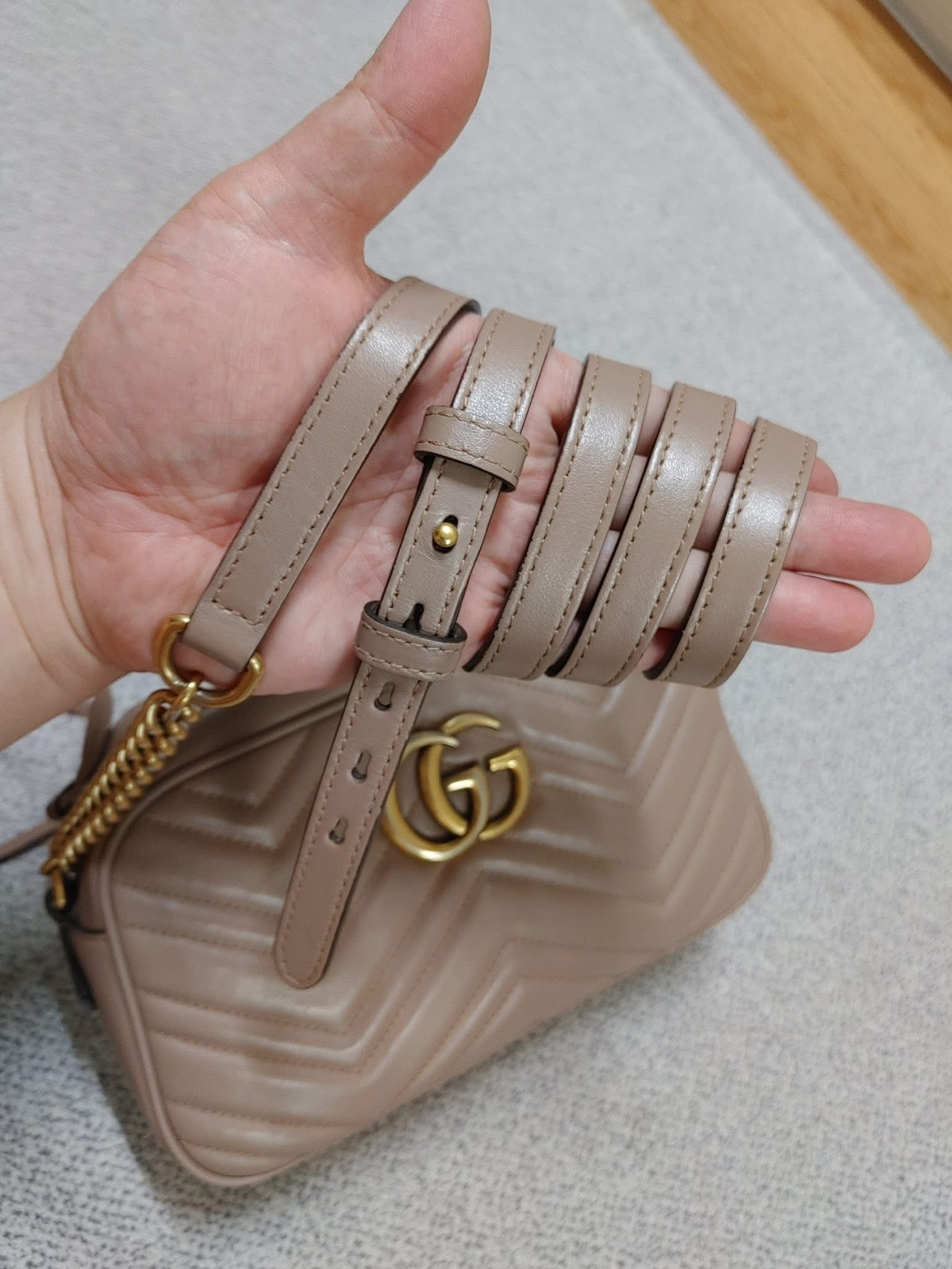 Gucci GG Marmont Matelassé Camera Bag – Dusty Nude / Taupe – Gold Hardware