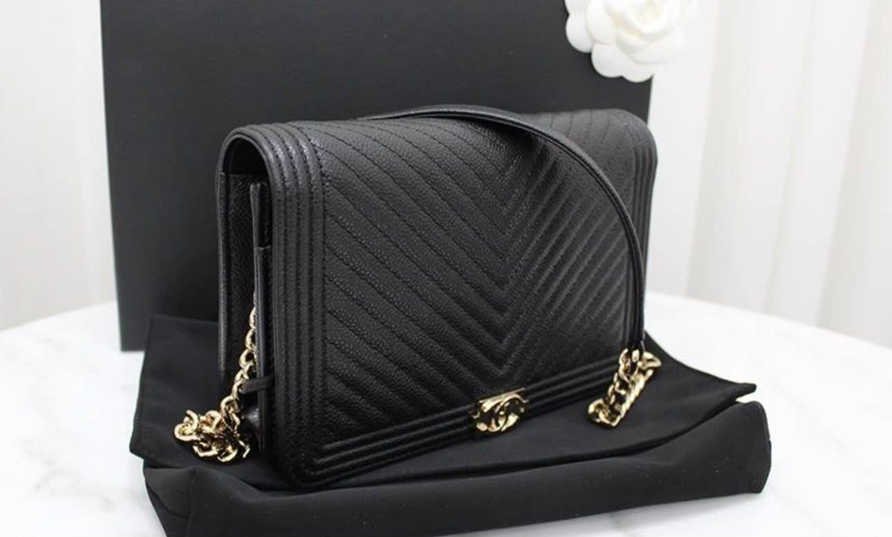 Chanel Boy Bag Chevron WOC – Black Caviar with Champagne Gold Hardware