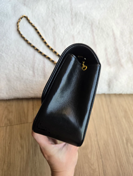 Chanel Vintage Small Diana handbag in black lambskin with 24k gold-plated hardware