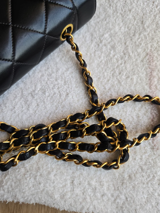 Chanel Vintage Small Diana handbag in black lambskin with 24k gold-plated hardware